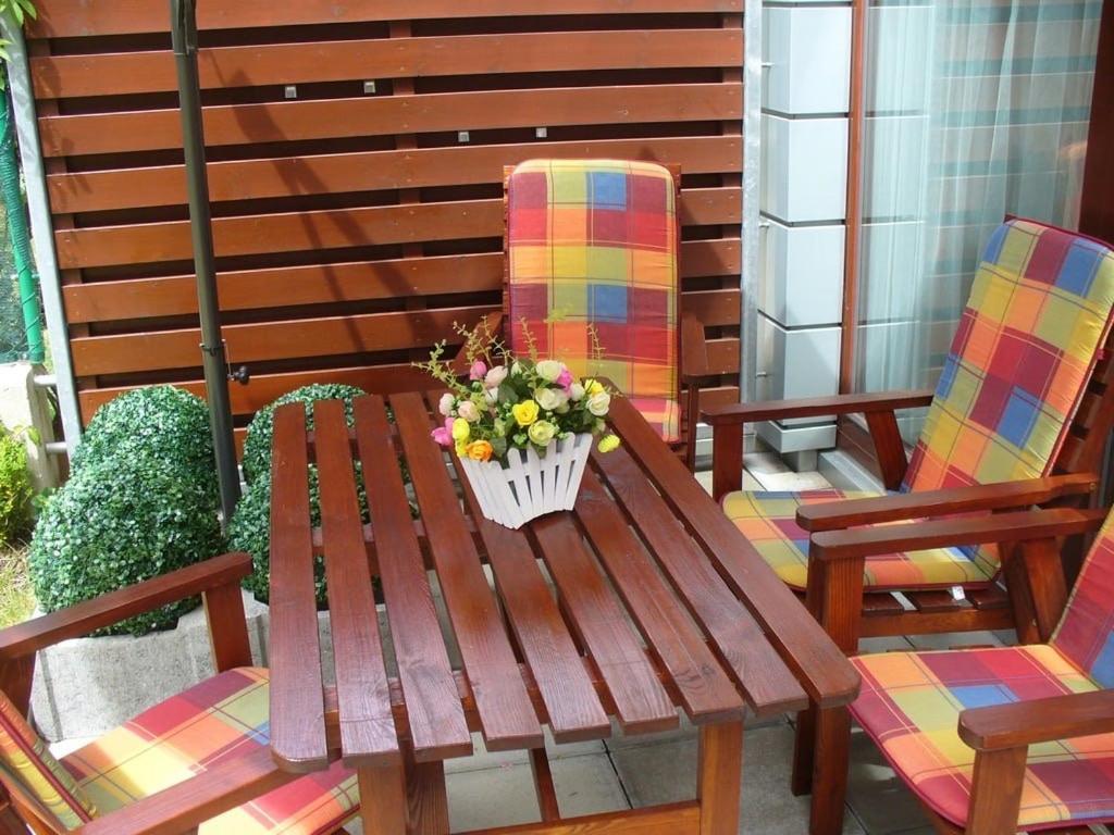 Garden apartment in central Praag Buitenkant foto