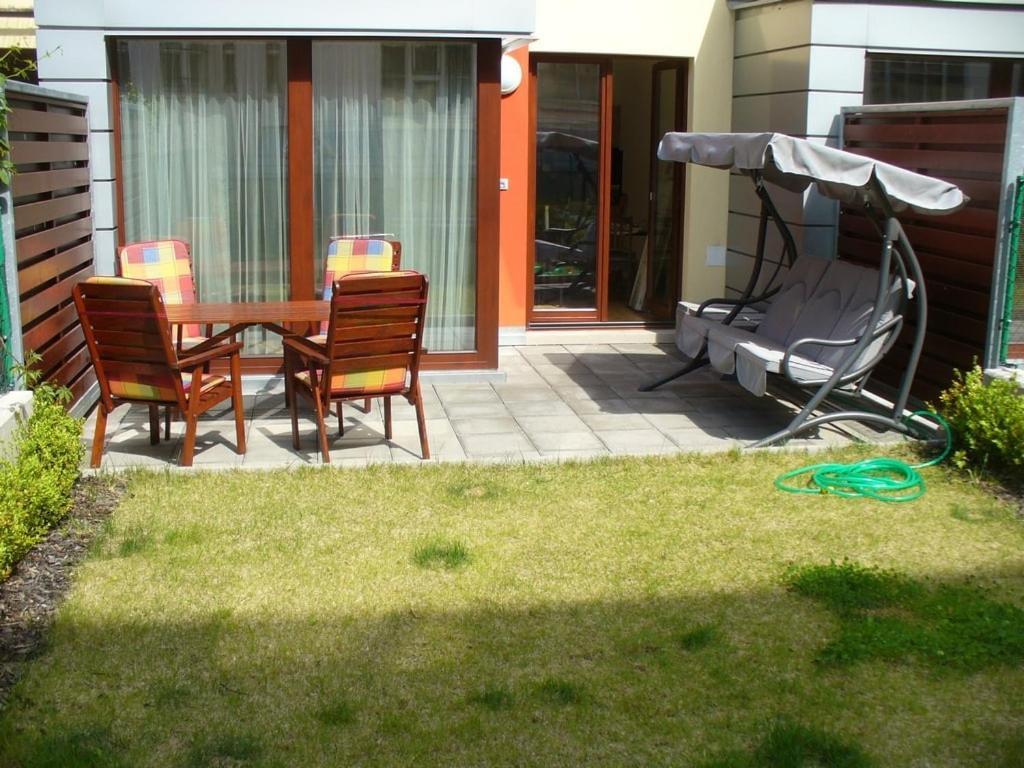 Garden apartment in central Praag Buitenkant foto