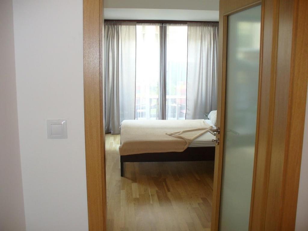 Garden apartment in central Praag Buitenkant foto